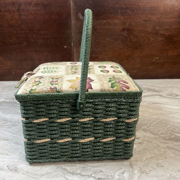 Vintage Sewing Basket Wicker, Leaves - Picture 2 of 7